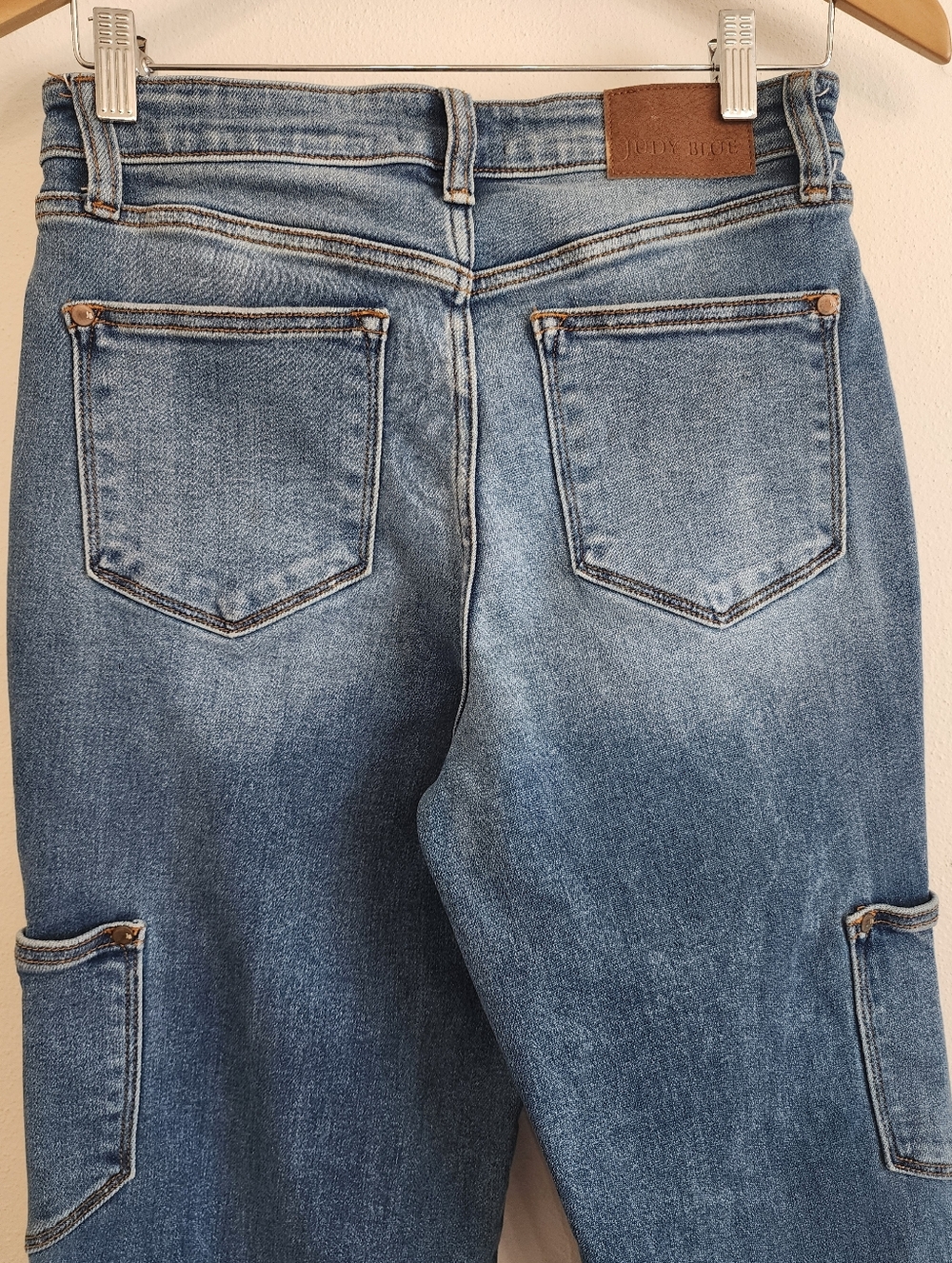 Judy Blue 90's Straight Fit High Rise Cargo Jeans - Size 7/28 - Picture 6 of 13